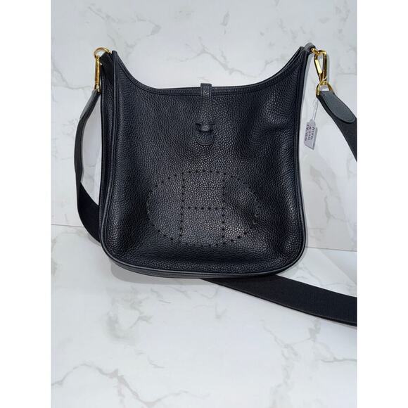 Hermes Evelyne 3PM Clemence Shoulder Bag in Black Leather - Picture 9 of 9